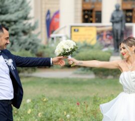 Le_charme_des_robes_de_mariage_vintage_dans_une_célébration_écologique